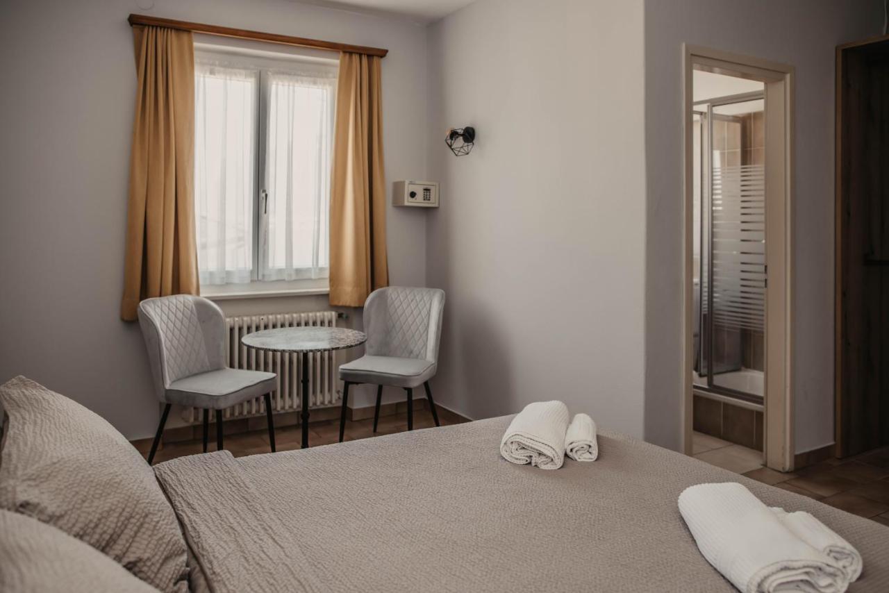 Albergo Ristorante Al Portico Gerra  المظهر الخارجي الصورة